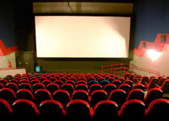 Cinemas Teresina realizam pré-estreias de ‘Bloqueio’, ‘Crítico’, ‘Bacurau’ e ‘Anna -